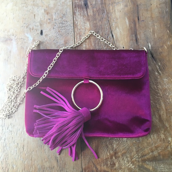 Anthropologie Handbags - Anthropologie Belinda Velvet Clutch